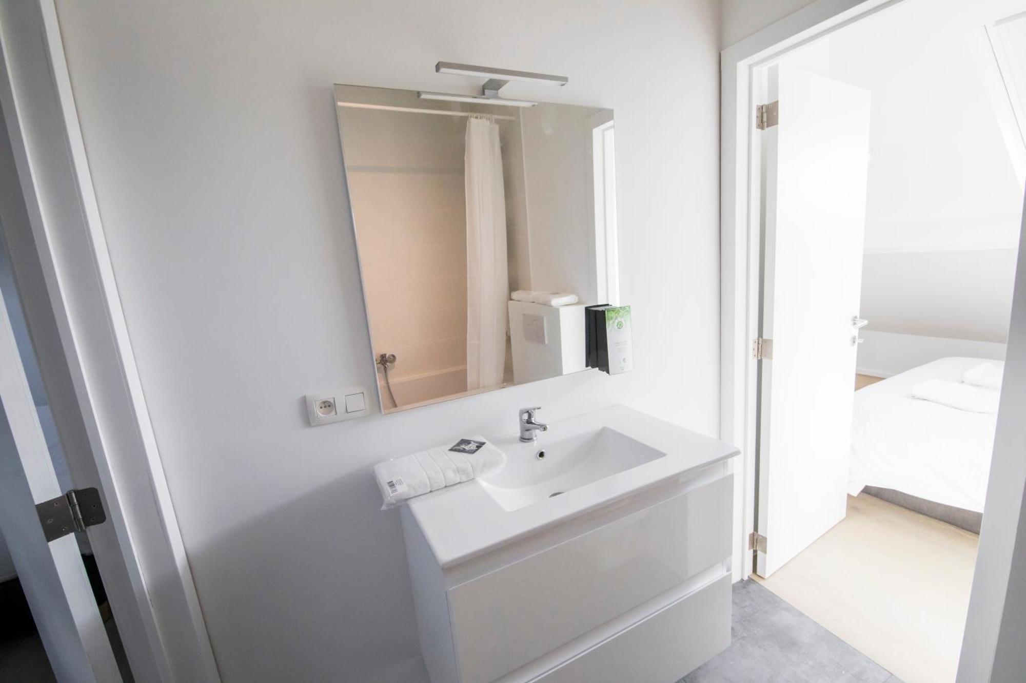 Travelease - Midi Anderlecht Exterior foto